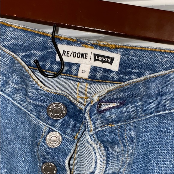 Redone\ Levi’s Ass Rip high rise re/done - Picture 7 of 13